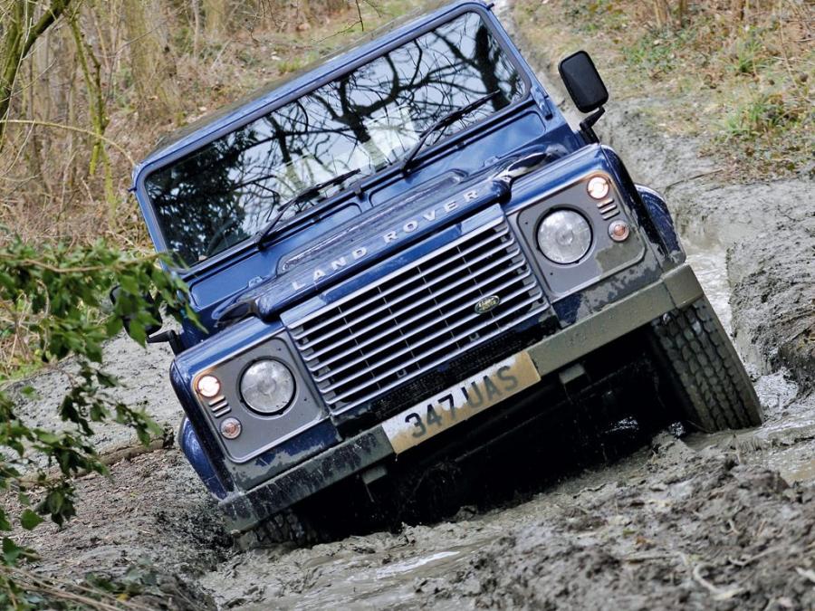  Land Rover Defender 110 Utility Wagon 2009 года  (UK) (фото 2 из 10)